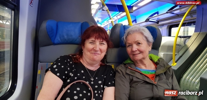 Zdjęcie w galerii na portalu naszraciborz.pl: Klub Przyjaciół Biblioteki na Ostrogu z wizytą w Katowicach wiadomości z regionu