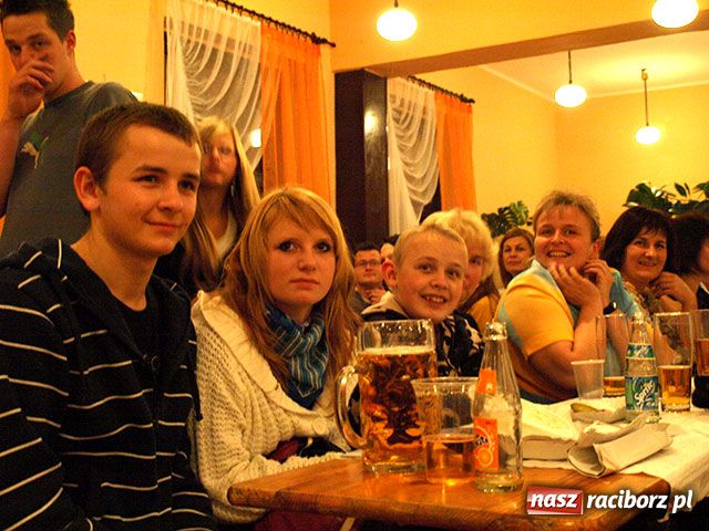 Zdjęcie w galerii na portalu naszraciborz.pl: Cyganki podbiły Roszków wiadomości z regionu