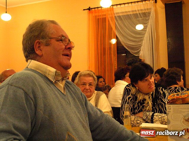 Zdjęcie w galerii na portalu naszraciborz.pl: Cyganki podbiły Roszków wiadomości z regionu