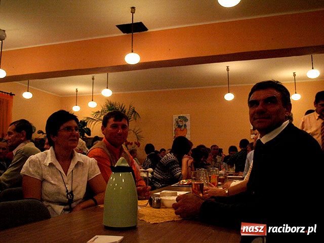 Zdjęcie w galerii na portalu naszraciborz.pl: Cyganki podbiły Roszków wiadomości z regionu