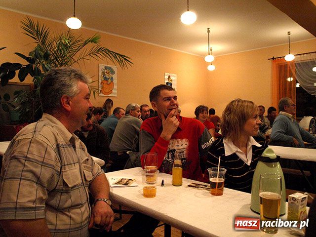 Zdjęcie w galerii na portalu naszraciborz.pl: Cyganki podbiły Roszków wiadomości z regionu