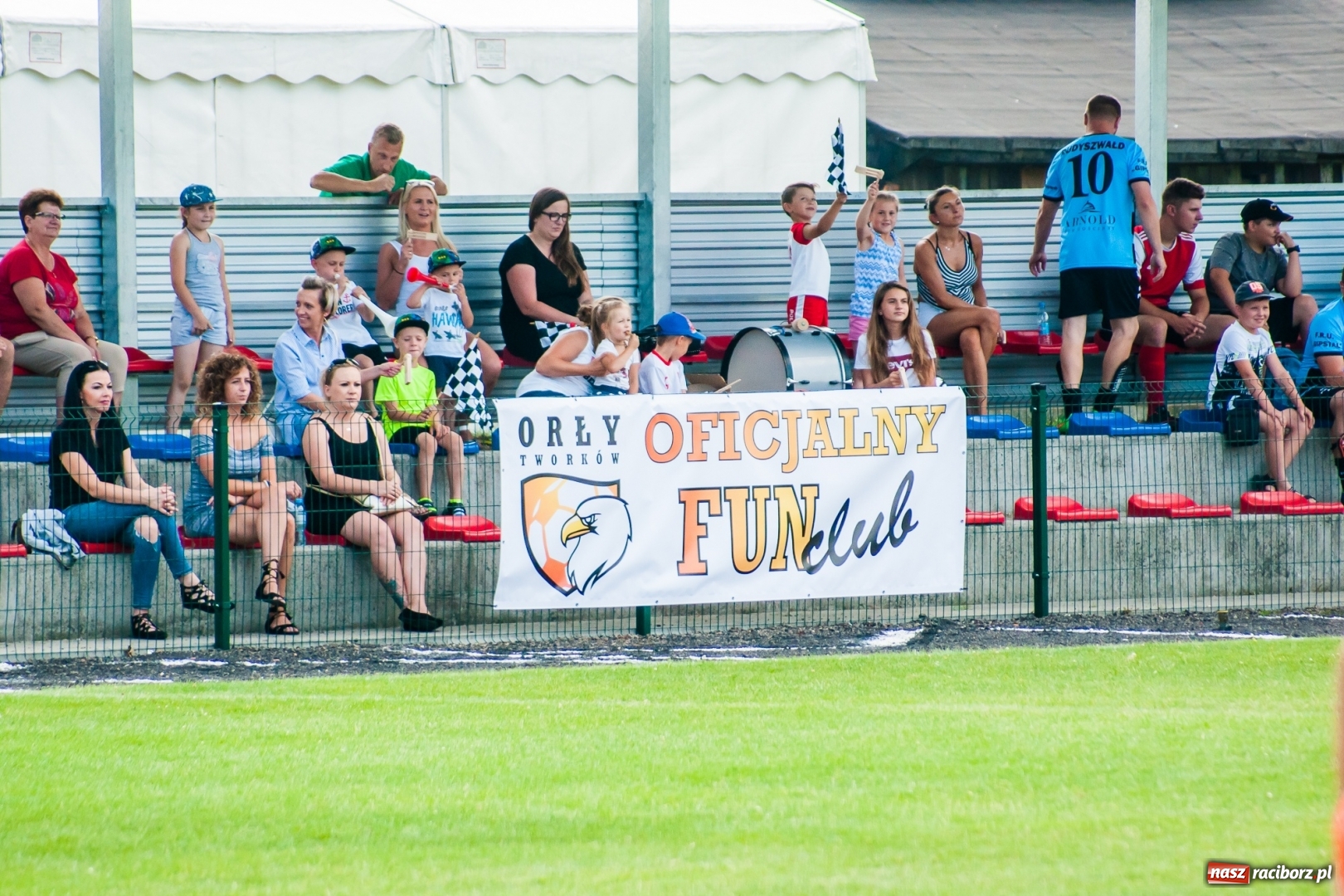 Zdjęcie w galerii na portalu naszraciborz.pl: Walka o puchar sołtysa, czyli festyn rodzinny w Tworkowie wiadomości z regionu