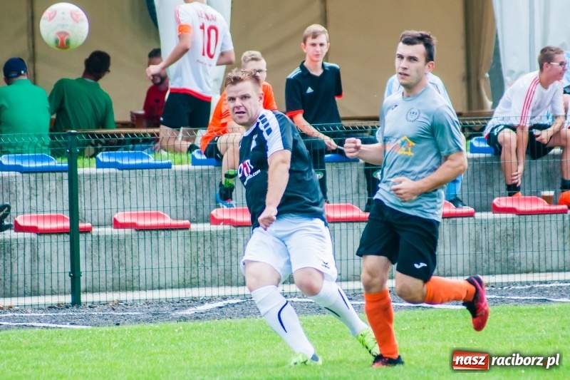 Zdjęcie w galerii na portalu naszraciborz.pl: Walka o puchar sołtysa, czyli festyn rodzinny w Tworkowie wiadomości z regionu