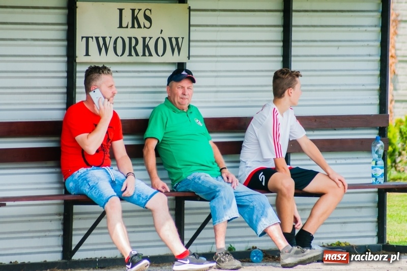 Zdjęcie w galerii na portalu naszraciborz.pl: Walka o puchar sołtysa, czyli festyn rodzinny w Tworkowie wiadomości z regionu