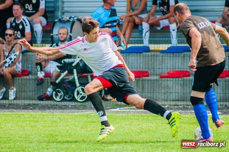 Zdjęcie w galerii na portalu naszraciborz.pl: Walka o puchar sołtysa, czyli festyn rodzinny w Tworkowie wiadomości z regionu