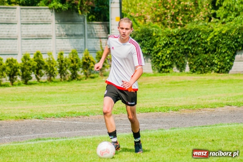 Zdjęcie w galerii na portalu naszraciborz.pl: Walka o puchar sołtysa, czyli festyn rodzinny w Tworkowie wiadomości z regionu