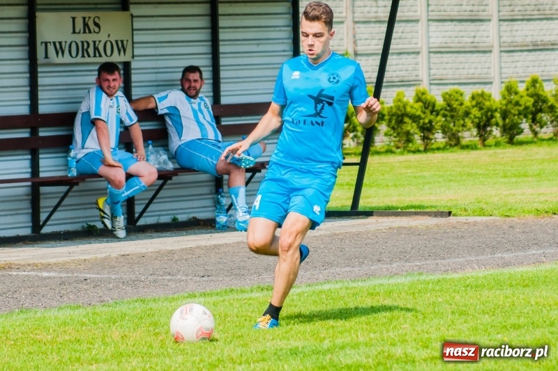 Zdjęcie w galerii na portalu naszraciborz.pl: Walka o puchar sołtysa, czyli festyn rodzinny w Tworkowie wiadomości z regionu