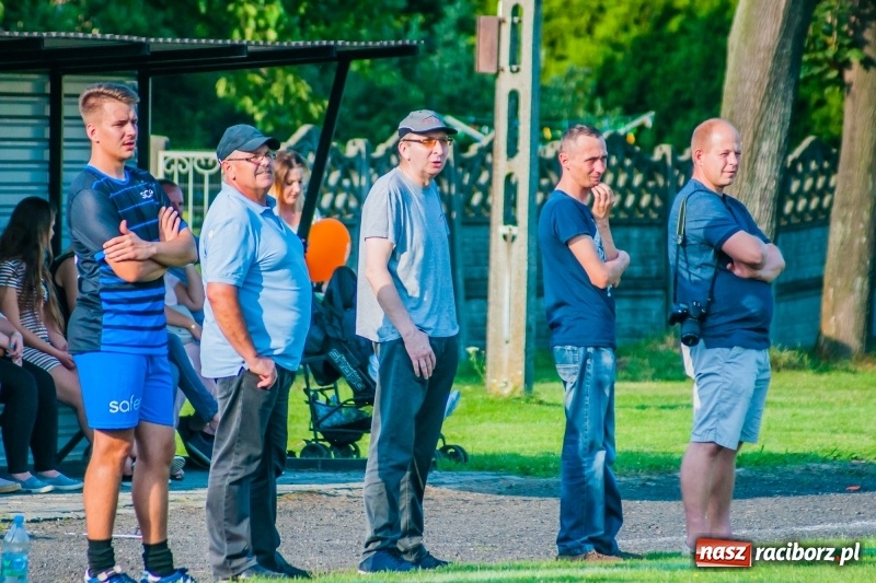 Zdjęcie w galerii na portalu naszraciborz.pl: Walka o puchar sołtysa, czyli festyn rodzinny w Tworkowie wiadomości z regionu