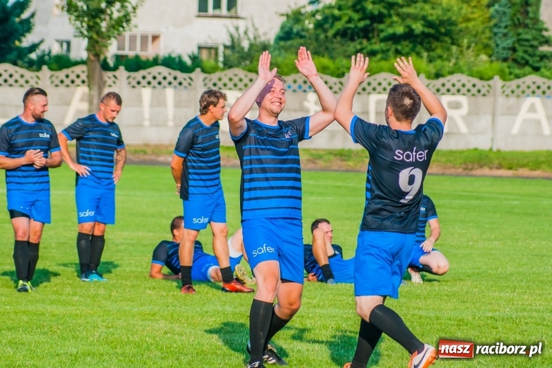 Zdjęcie w galerii na portalu naszraciborz.pl: Walka o puchar sołtysa, czyli festyn rodzinny w Tworkowie wiadomości z regionu