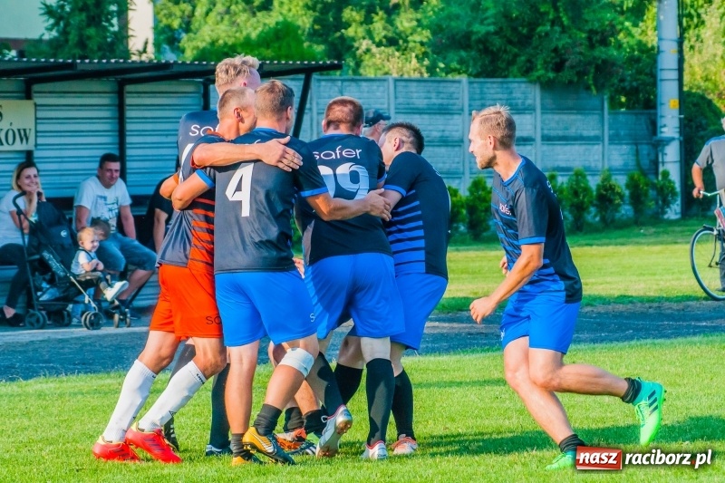 Zdjęcie w galerii na portalu naszraciborz.pl: Walka o puchar sołtysa, czyli festyn rodzinny w Tworkowie wiadomości z regionu