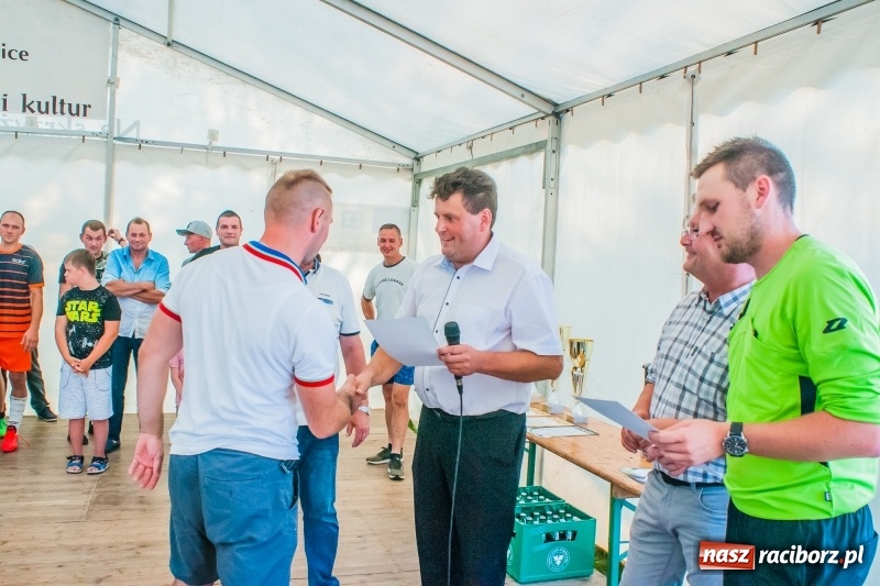Zdjęcie w galerii na portalu naszraciborz.pl: Walka o puchar sołtysa, czyli festyn rodzinny w Tworkowie wiadomości z regionu