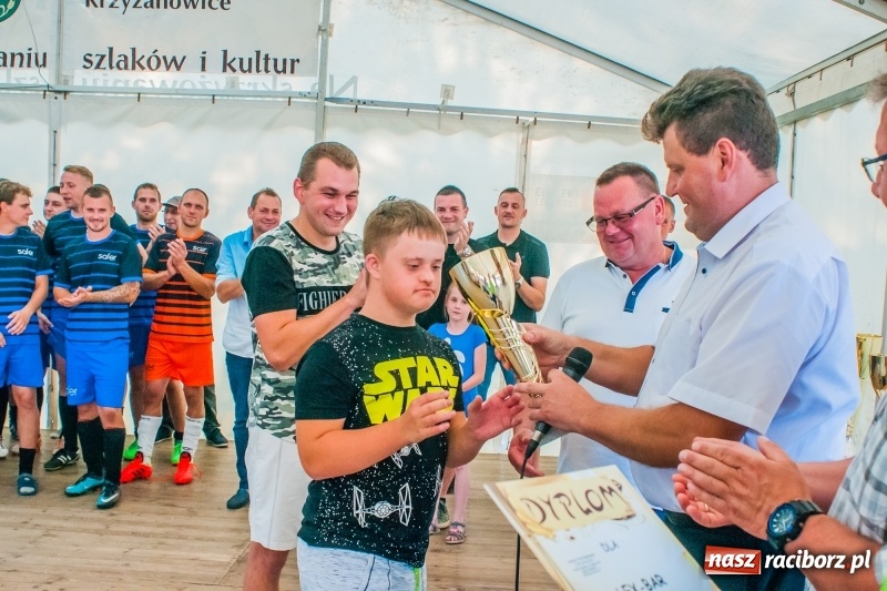Zdjęcie w galerii na portalu naszraciborz.pl: Walka o puchar sołtysa, czyli festyn rodzinny w Tworkowie wiadomości z regionu