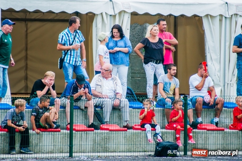 Zdjęcie w galerii na portalu naszraciborz.pl: Mamusie kontra Mamy. Drugi dzień festynu rodzinnego w Tworkowie wiadomości z regionu
