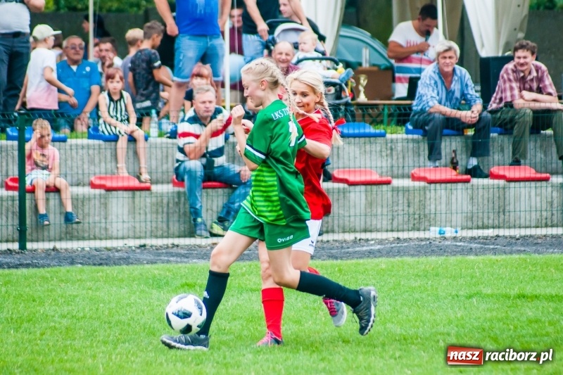 Zdjęcie w galerii na portalu naszraciborz.pl: Mamusie kontra Mamy. Drugi dzień festynu rodzinnego w Tworkowie wiadomości z regionu