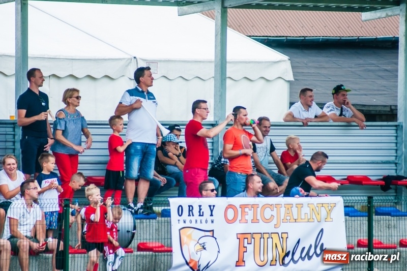 Zdjęcie w galerii na portalu naszraciborz.pl: Mamusie kontra Mamy. Drugi dzień festynu rodzinnego w Tworkowie wiadomości z regionu