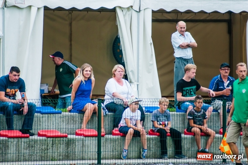 Zdjęcie w galerii na portalu naszraciborz.pl: Mamusie kontra Mamy. Drugi dzień festynu rodzinnego w Tworkowie wiadomości z regionu
