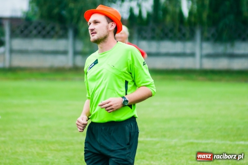 Zdjęcie w galerii na portalu naszraciborz.pl: Mamusie kontra Mamy. Drugi dzień festynu rodzinnego w Tworkowie wiadomości z regionu