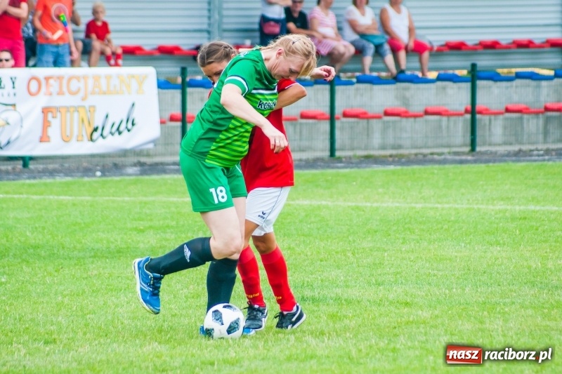 Zdjęcie w galerii na portalu naszraciborz.pl: Mamusie kontra Mamy. Drugi dzień festynu rodzinnego w Tworkowie wiadomości z regionu