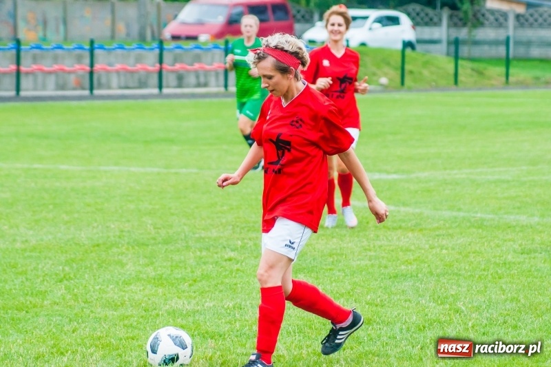 Zdjęcie w galerii na portalu naszraciborz.pl: Mamusie kontra Mamy. Drugi dzień festynu rodzinnego w Tworkowie wiadomości z regionu