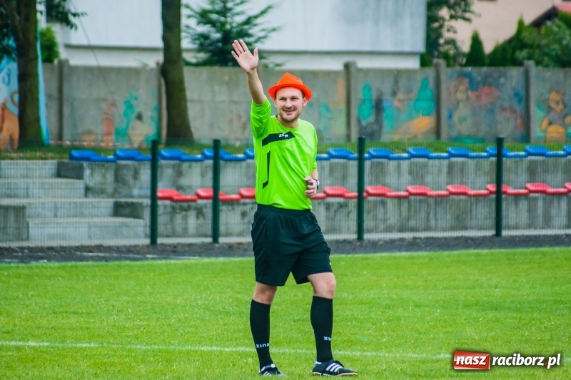 Zdjęcie w galerii na portalu naszraciborz.pl: Mamusie kontra Mamy. Drugi dzień festynu rodzinnego w Tworkowie wiadomości z regionu