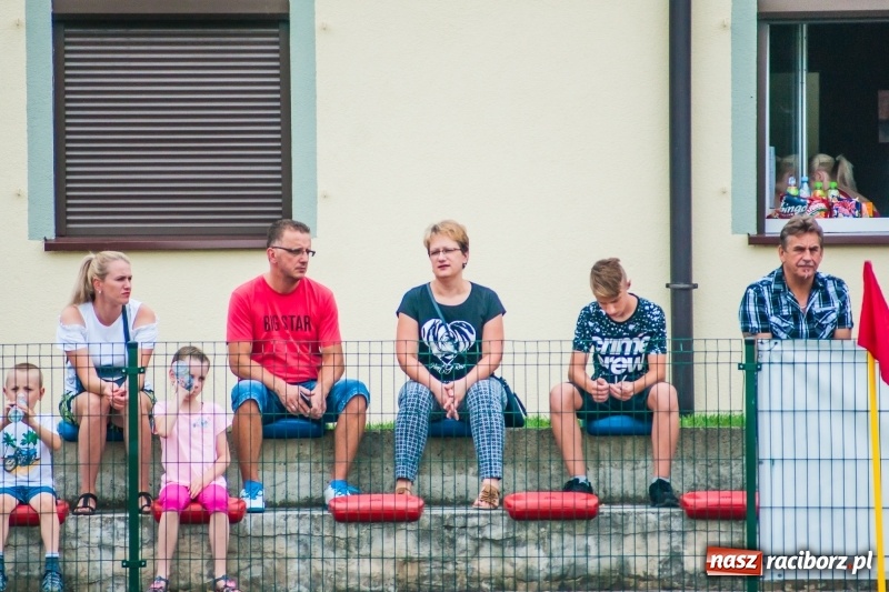 Zdjęcie w galerii na portalu naszraciborz.pl: Mamusie kontra Mamy. Drugi dzień festynu rodzinnego w Tworkowie wiadomości z regionu