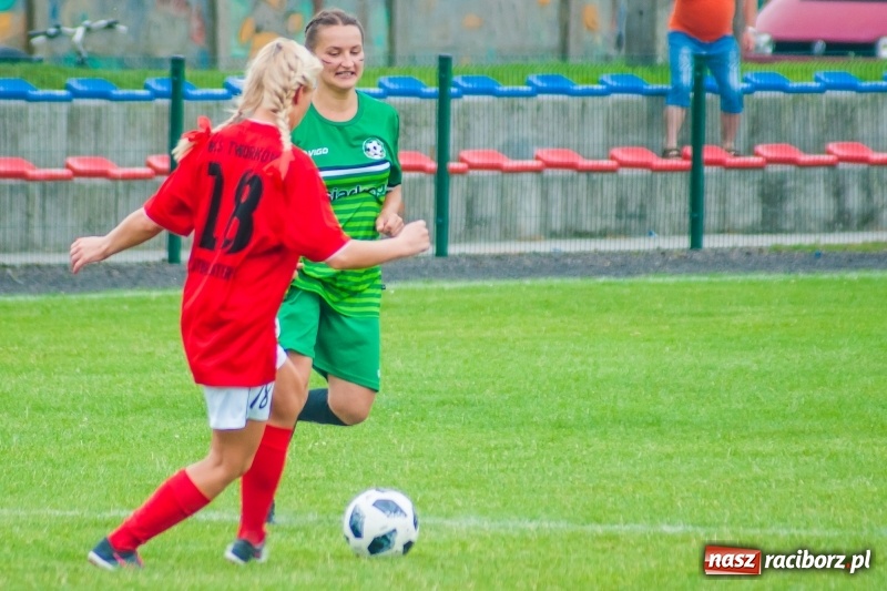 Zdjęcie w galerii na portalu naszraciborz.pl: Mamusie kontra Mamy. Drugi dzień festynu rodzinnego w Tworkowie wiadomości z regionu