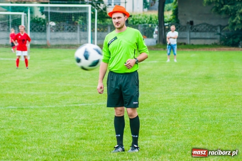 Zdjęcie w galerii na portalu naszraciborz.pl: Mamusie kontra Mamy. Drugi dzień festynu rodzinnego w Tworkowie wiadomości z regionu
