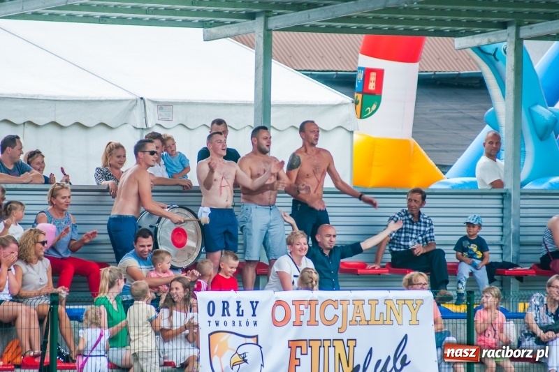 Zdjęcie w galerii na portalu naszraciborz.pl: Mamusie kontra Mamy. Drugi dzień festynu rodzinnego w Tworkowie wiadomości z regionu