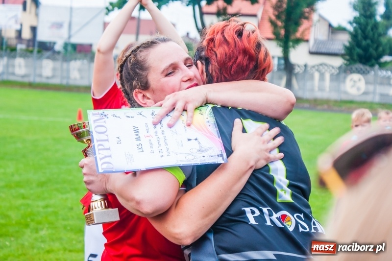 Zdjęcie w galerii na portalu naszraciborz.pl: Mamusie kontra Mamy. Drugi dzień festynu rodzinnego w Tworkowie wiadomości z regionu