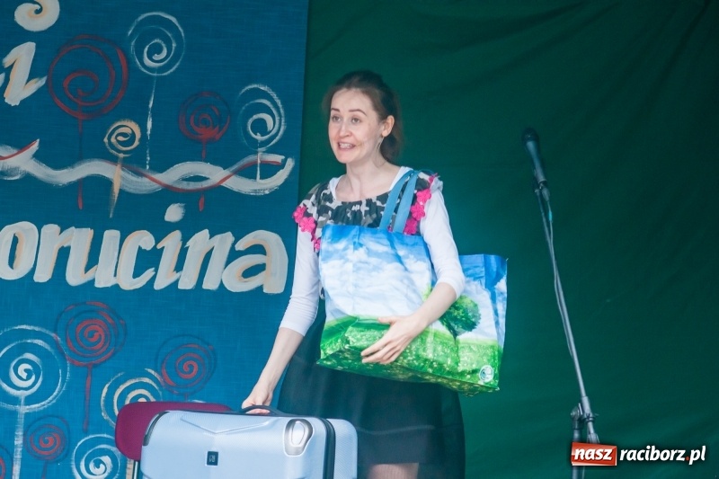 Zdjęcie w galerii na portalu naszraciborz.pl: Kabaret Kałasznikof wywoływał salwy śmiechu w Borucinie wiadomości z regionu