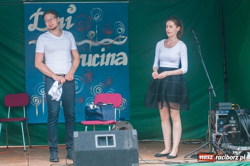 Zdjęcie w galerii na portalu naszraciborz.pl: Kabaret Kałasznikof wywoływał salwy śmiechu w Borucinie wiadomości z regionu