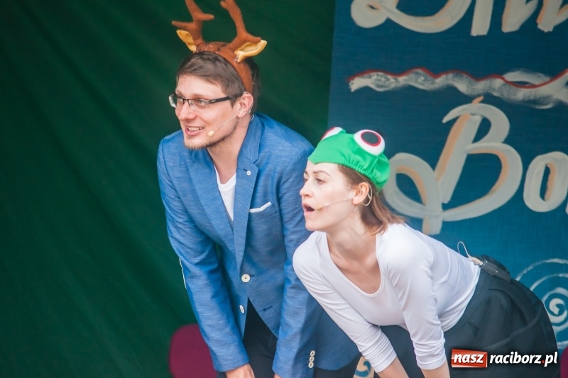 Zdjęcie w galerii na portalu naszraciborz.pl: Kabaret Kałasznikof wywoływał salwy śmiechu w Borucinie wiadomości z regionu