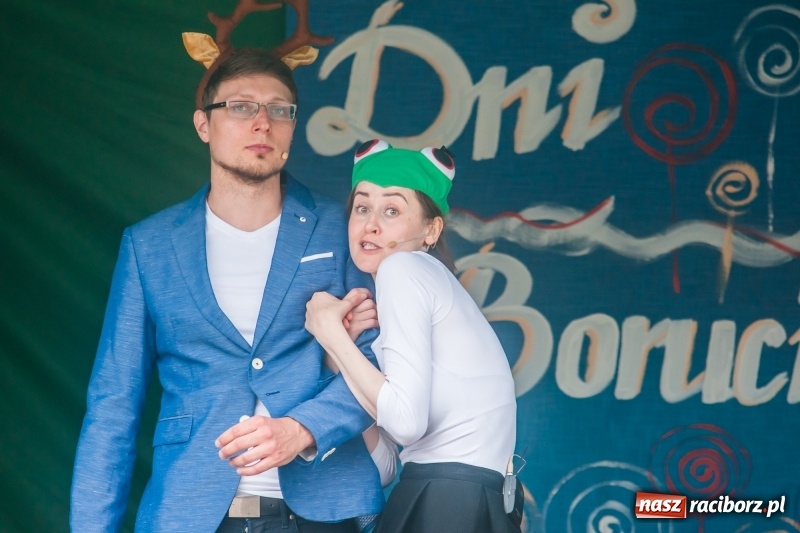 Zdjęcie w galerii na portalu naszraciborz.pl: Kabaret Kałasznikof wywoływał salwy śmiechu w Borucinie wiadomości z regionu