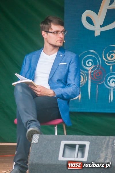 Zdjęcie w galerii na portalu naszraciborz.pl: Kabaret Kałasznikof wywoływał salwy śmiechu w Borucinie wiadomości z regionu