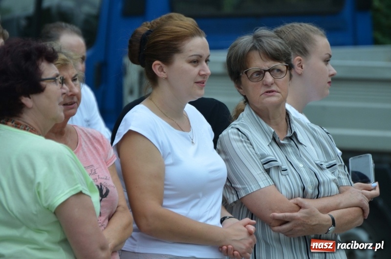 Zdjęcie w galerii na portalu naszraciborz.pl: Od Bacha do Beatlesów. Orkiestra RCK koncertowała w parku Roth wiadomości z regionu