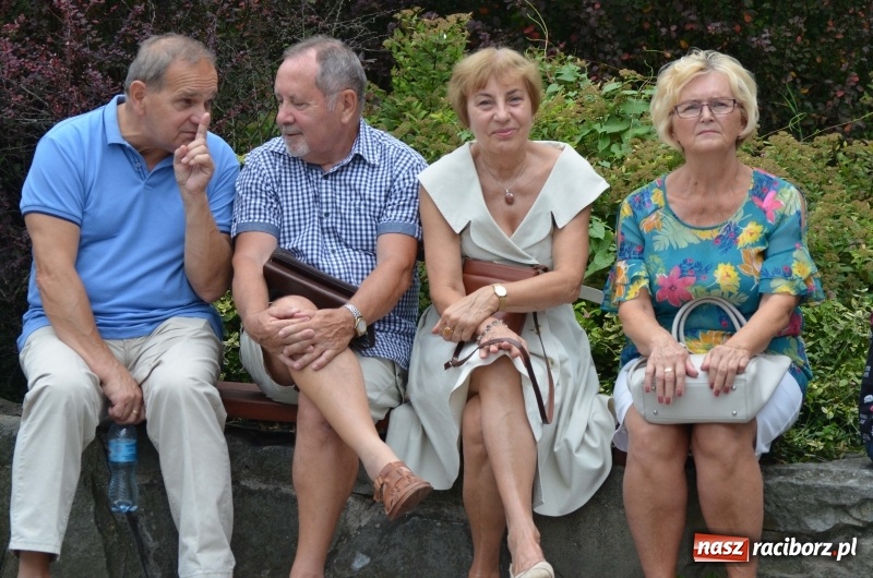 Zdjęcie w galerii na portalu naszraciborz.pl: Od Bacha do Beatlesów. Orkiestra RCK koncertowała w parku Roth wiadomości z regionu