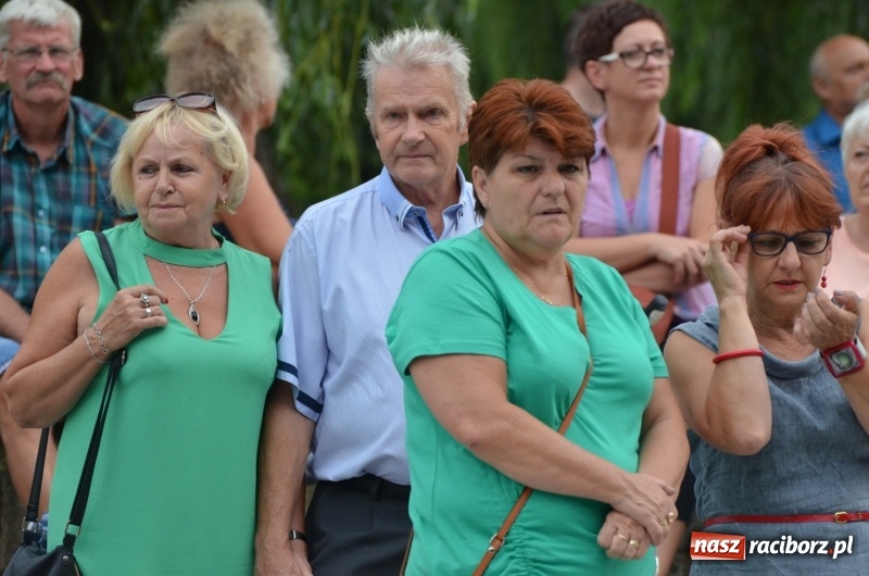 Zdjęcie w galerii na portalu naszraciborz.pl: Od Bacha do Beatlesów. Orkiestra RCK koncertowała w parku Roth wiadomości z regionu