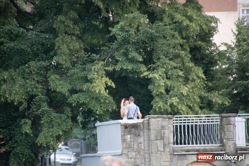 Zdjęcie w galerii na portalu naszraciborz.pl: Od Bacha do Beatlesów. Orkiestra RCK koncertowała w parku Roth wiadomości z regionu