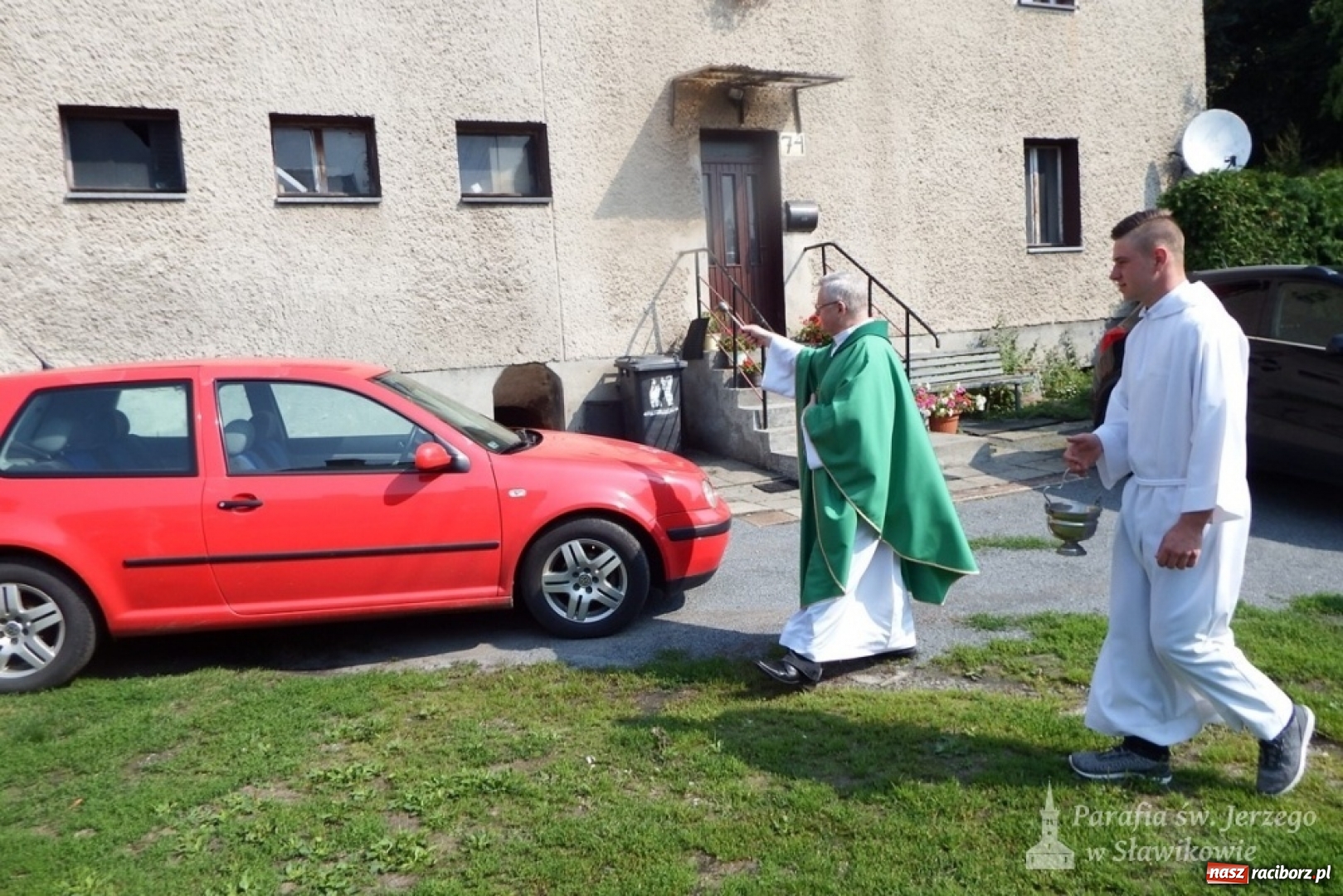 Zdjęcie w galerii na portalu naszraciborz.pl: Parafia św. Jerzego w Sławikowie włączyła się w misyjną akcję wiadomości z regionu