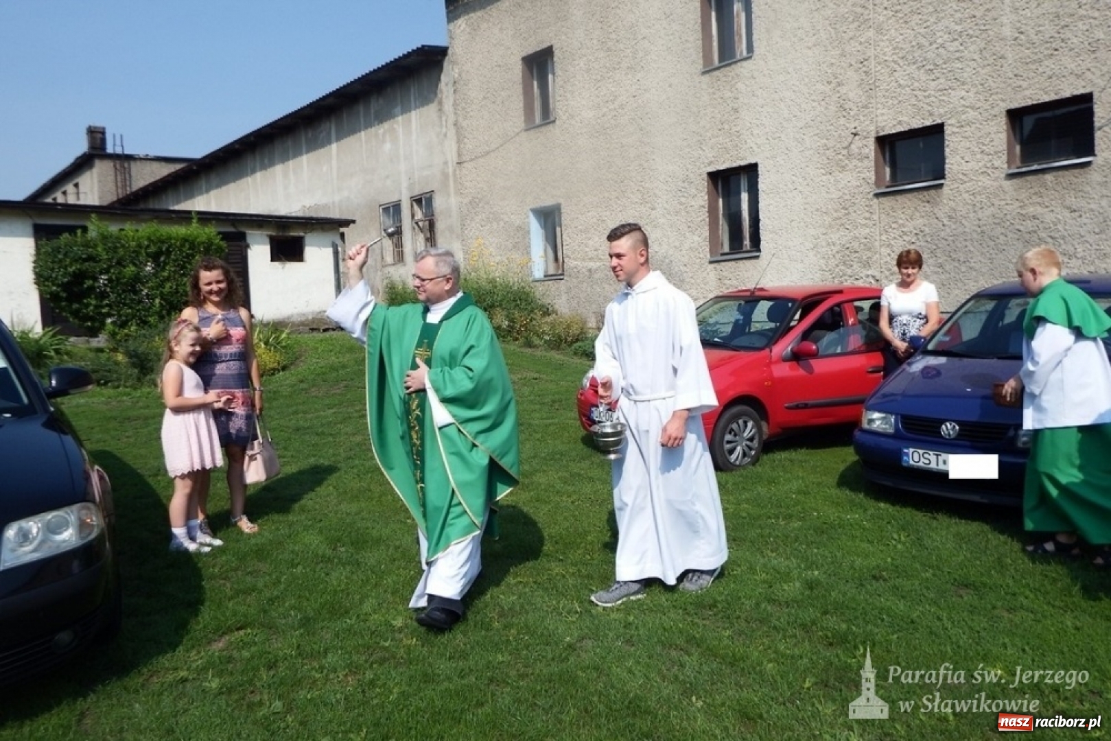 Zdjęcie w galerii na portalu naszraciborz.pl: Parafia św. Jerzego w Sławikowie włączyła się w misyjną akcję wiadomości z regionu