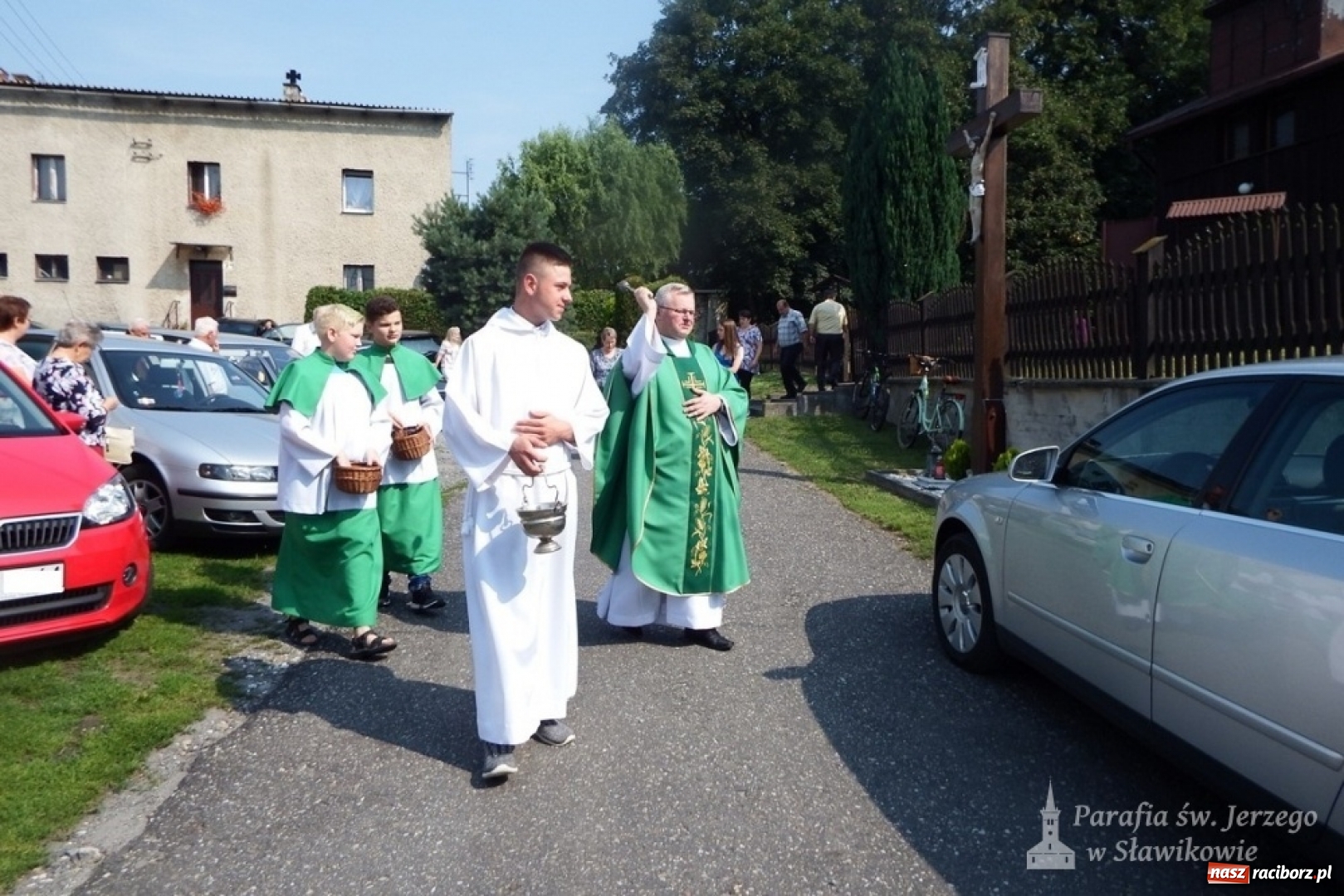 Zdjęcie w galerii na portalu naszraciborz.pl: Parafia św. Jerzego w Sławikowie włączyła się w misyjną akcję wiadomości z regionu
