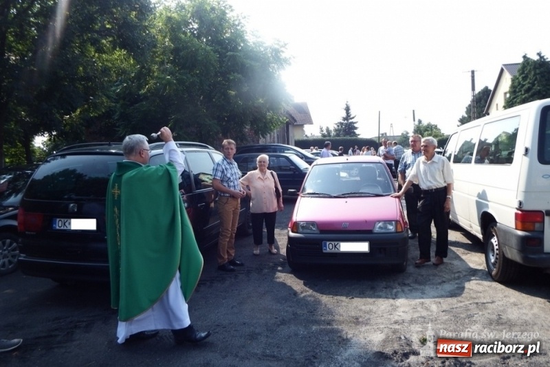 Zdjęcie w galerii na portalu naszraciborz.pl: Parafia św. Jerzego w Sławikowie włączyła się w misyjną akcję wiadomości z regionu