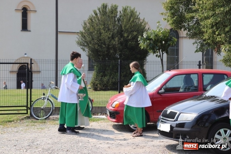 Zdjęcie w galerii na portalu naszraciborz.pl: Parafia św. Jerzego w Sławikowie włączyła się w misyjną akcję wiadomości z regionu