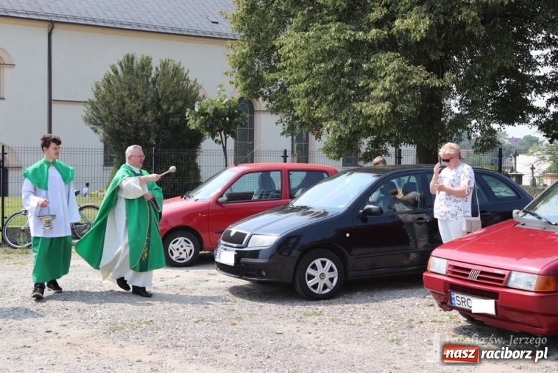 Zdjęcie w galerii na portalu naszraciborz.pl: Parafia św. Jerzego w Sławikowie włączyła się w misyjną akcję wiadomości z regionu