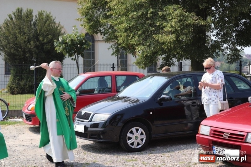 Zdjęcie w galerii na portalu naszraciborz.pl: Parafia św. Jerzego w Sławikowie włączyła się w misyjną akcję wiadomości z regionu