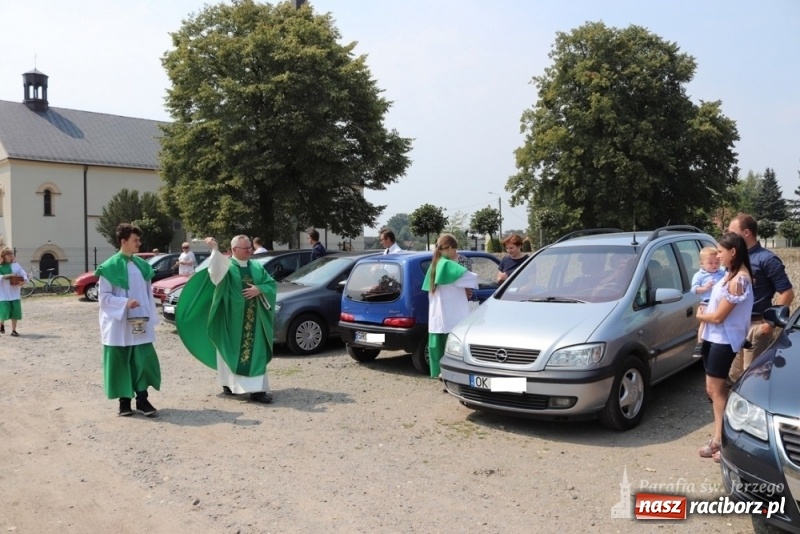 Zdjęcie w galerii na portalu naszraciborz.pl: Parafia św. Jerzego w Sławikowie włączyła się w misyjną akcję wiadomości z regionu