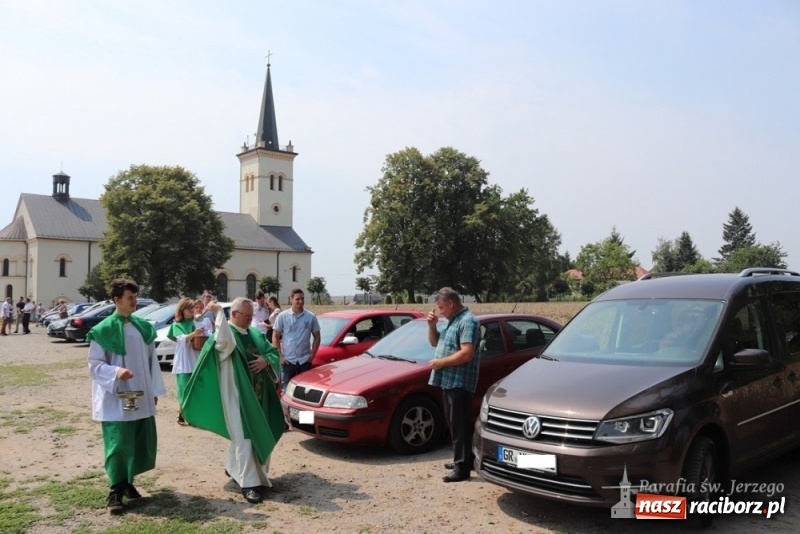 Zdjęcie w galerii na portalu naszraciborz.pl: Parafia św. Jerzego w Sławikowie włączyła się w misyjną akcję wiadomości z regionu