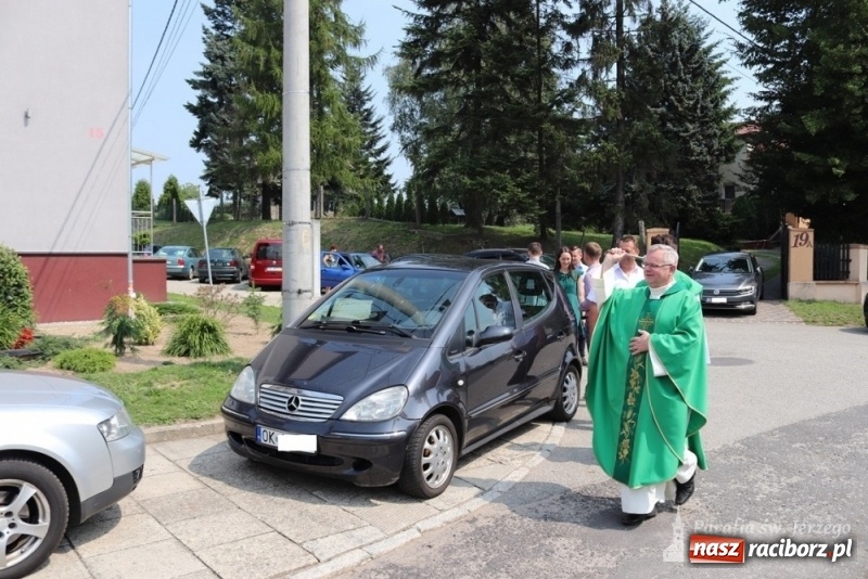Zdjęcie w galerii na portalu naszraciborz.pl: Parafia św. Jerzego w Sławikowie włączyła się w misyjną akcję wiadomości z regionu