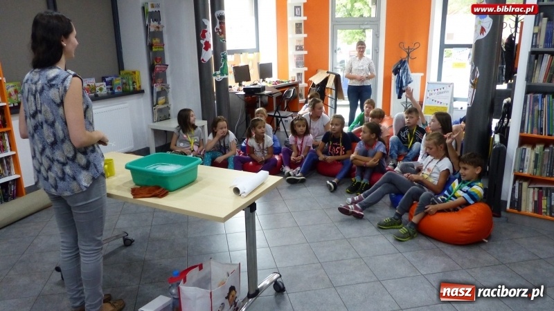 Zdjęcie w galerii na portalu naszraciborz.pl: Akademia małego czarodzieja w raciborskiej bibliotece wiadomości z regionu