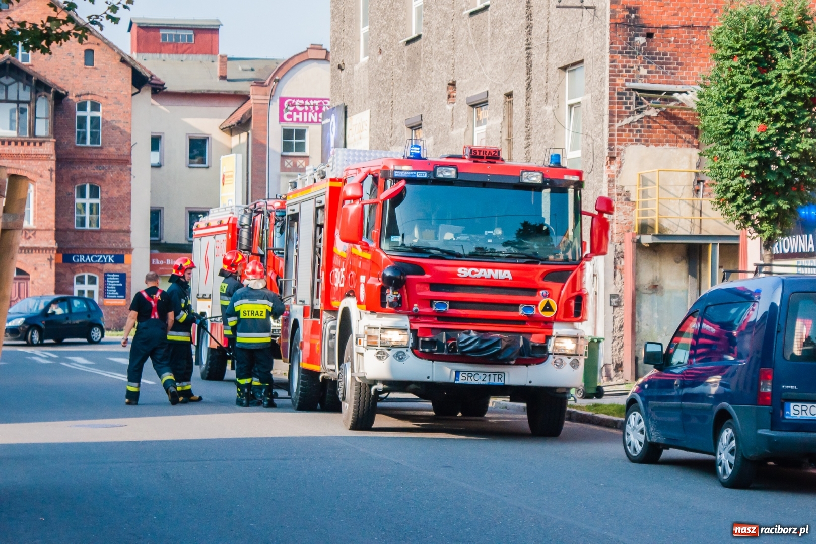 Zdjęcie w galerii na portalu naszraciborz.pl: Rozlany olej spowodował pożar w lokalu przy Cygarowej  wiadomości z regionu